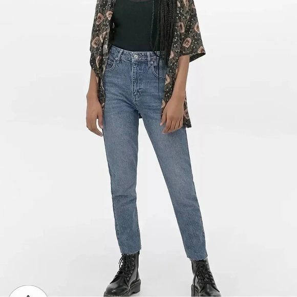 BDG Edie slim fit high rise jeans, raw hem. Medium/light wash. Women’s size 25 - Picture 1 of 14